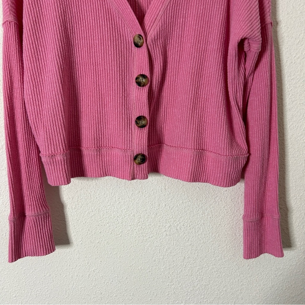 Abercrombie & Fitch Cropped Drop Shoulder Button Pink Cardigan Women’s Medium - Picture 2 of 10